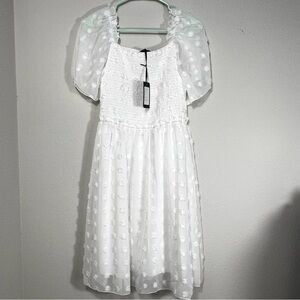 Elegant White Puff Sleeve Dress